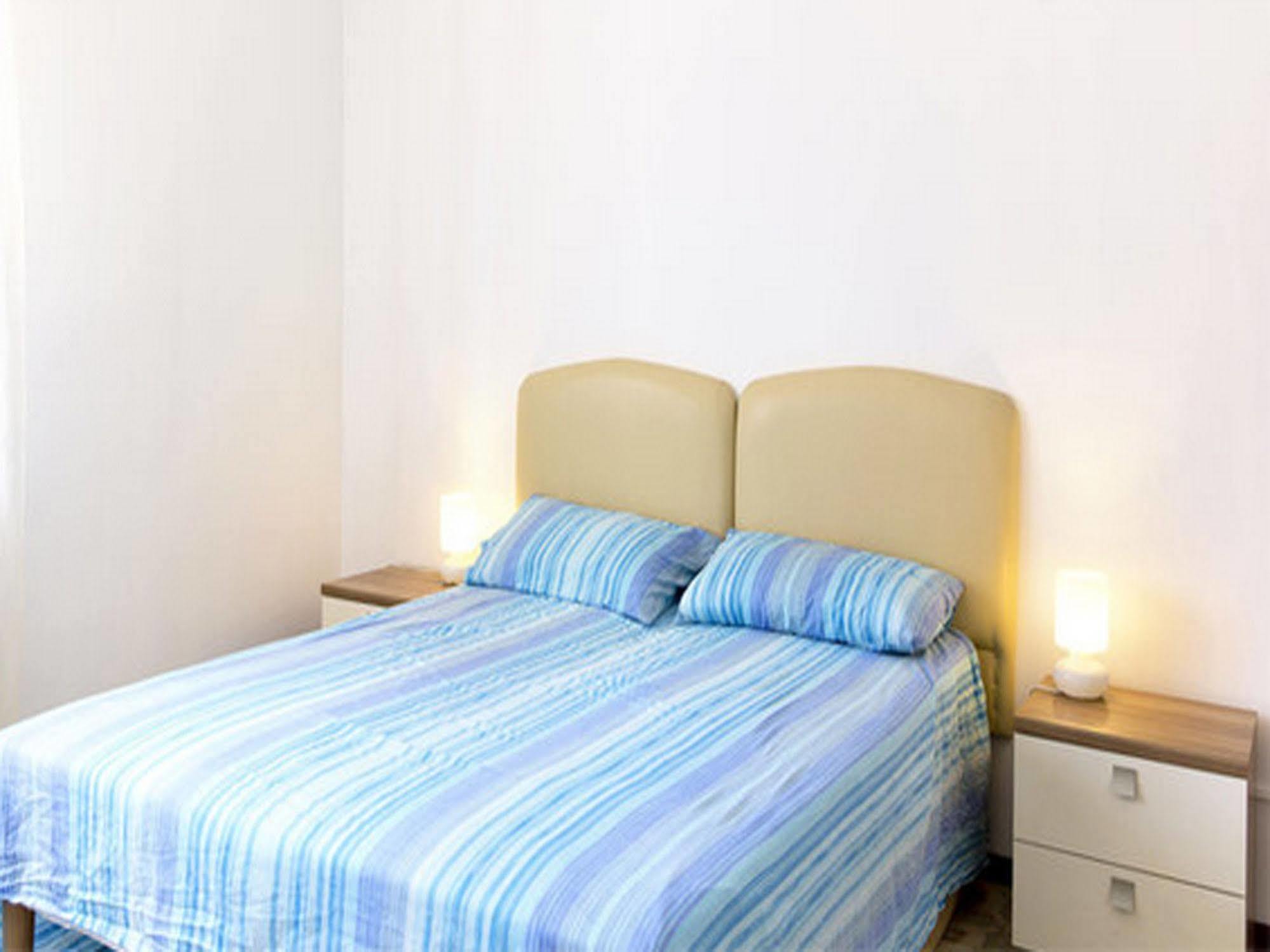 Residenza Paola Hotel Palermo Buitenkant foto