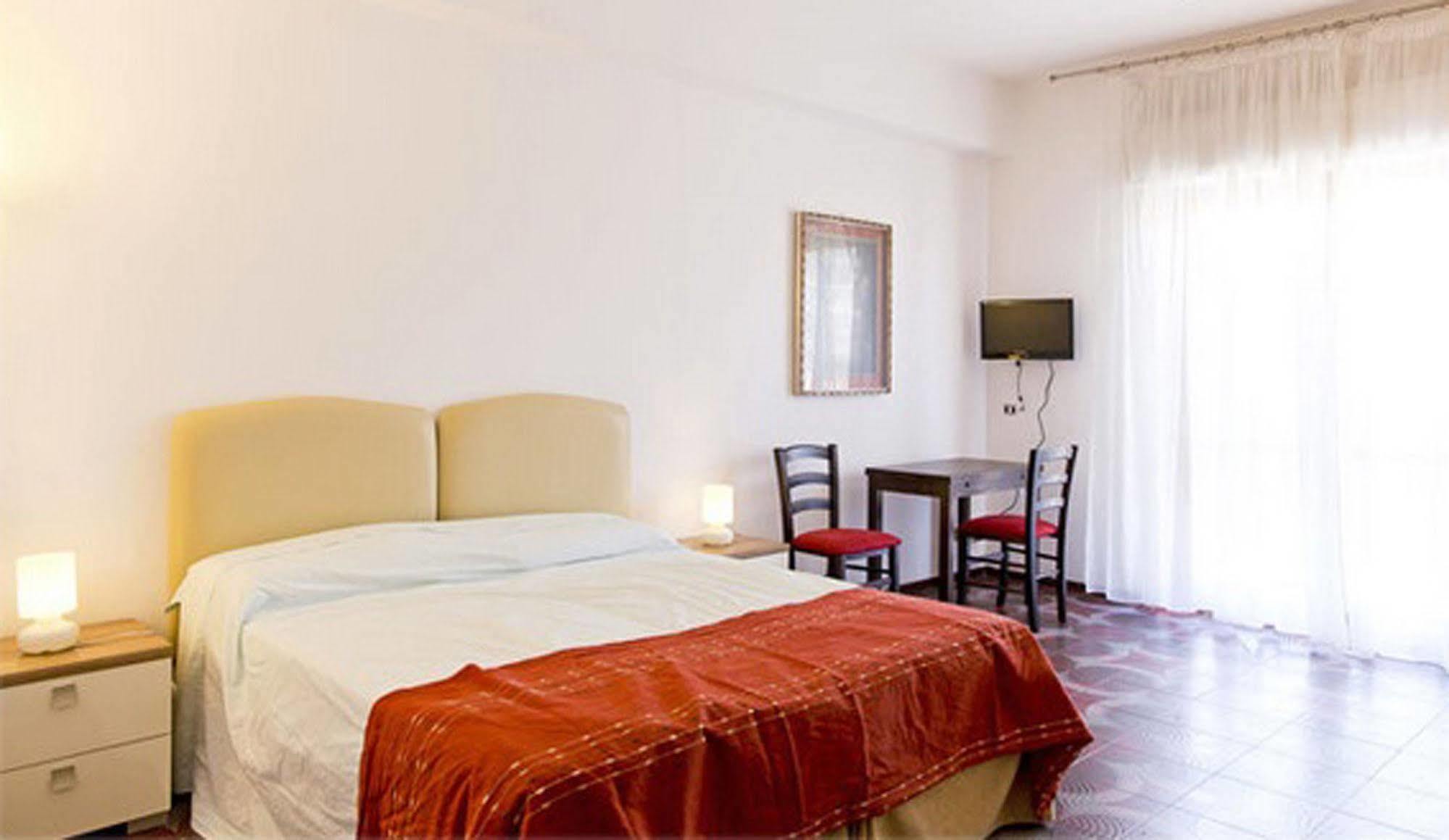 Residenza Paola Hotel Palermo Buitenkant foto
